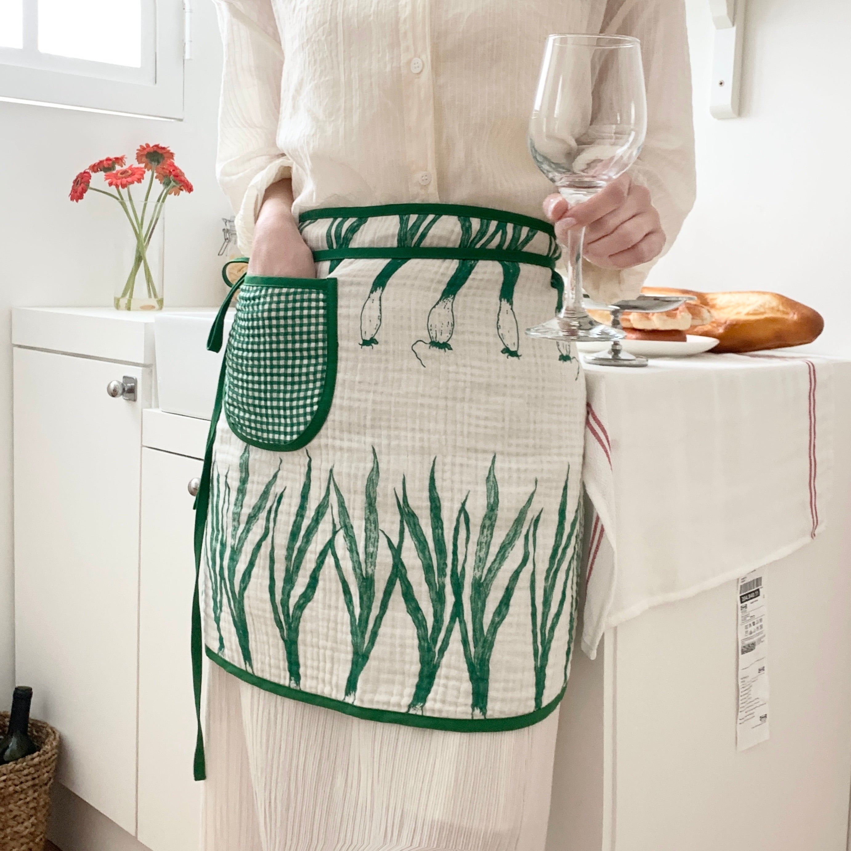 Spring Scallion Apron