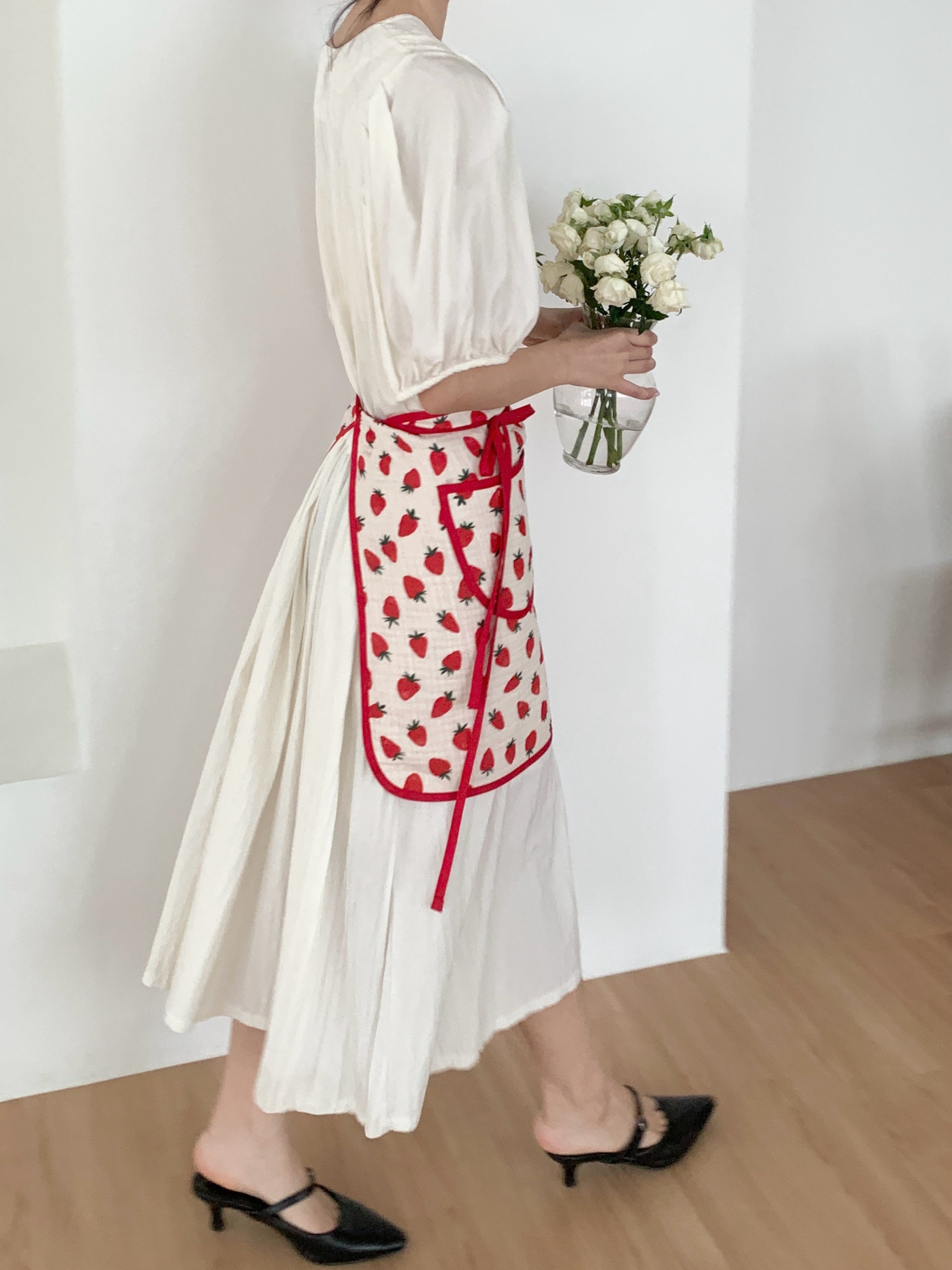 Little Strawberry Apron