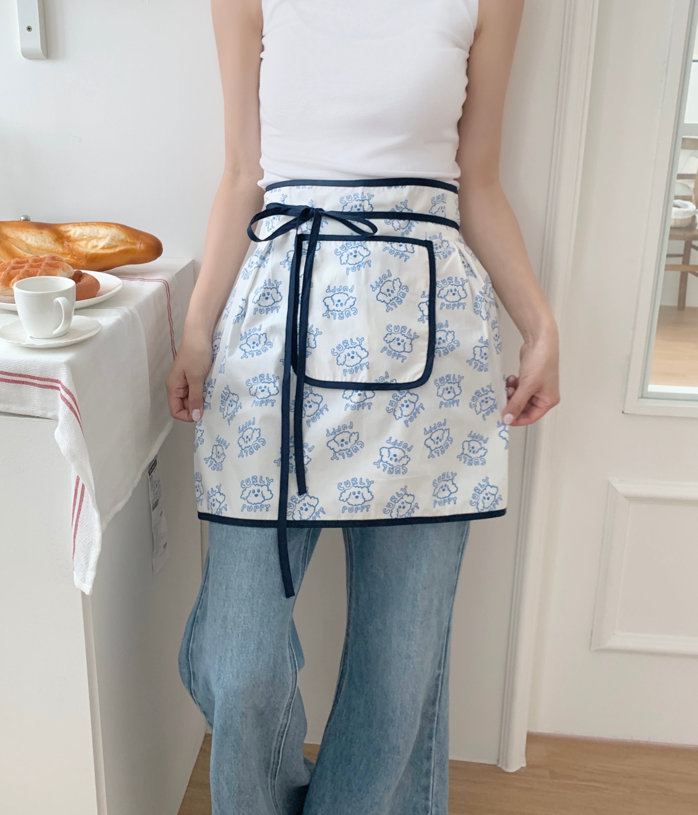 Curly Puppy Apron