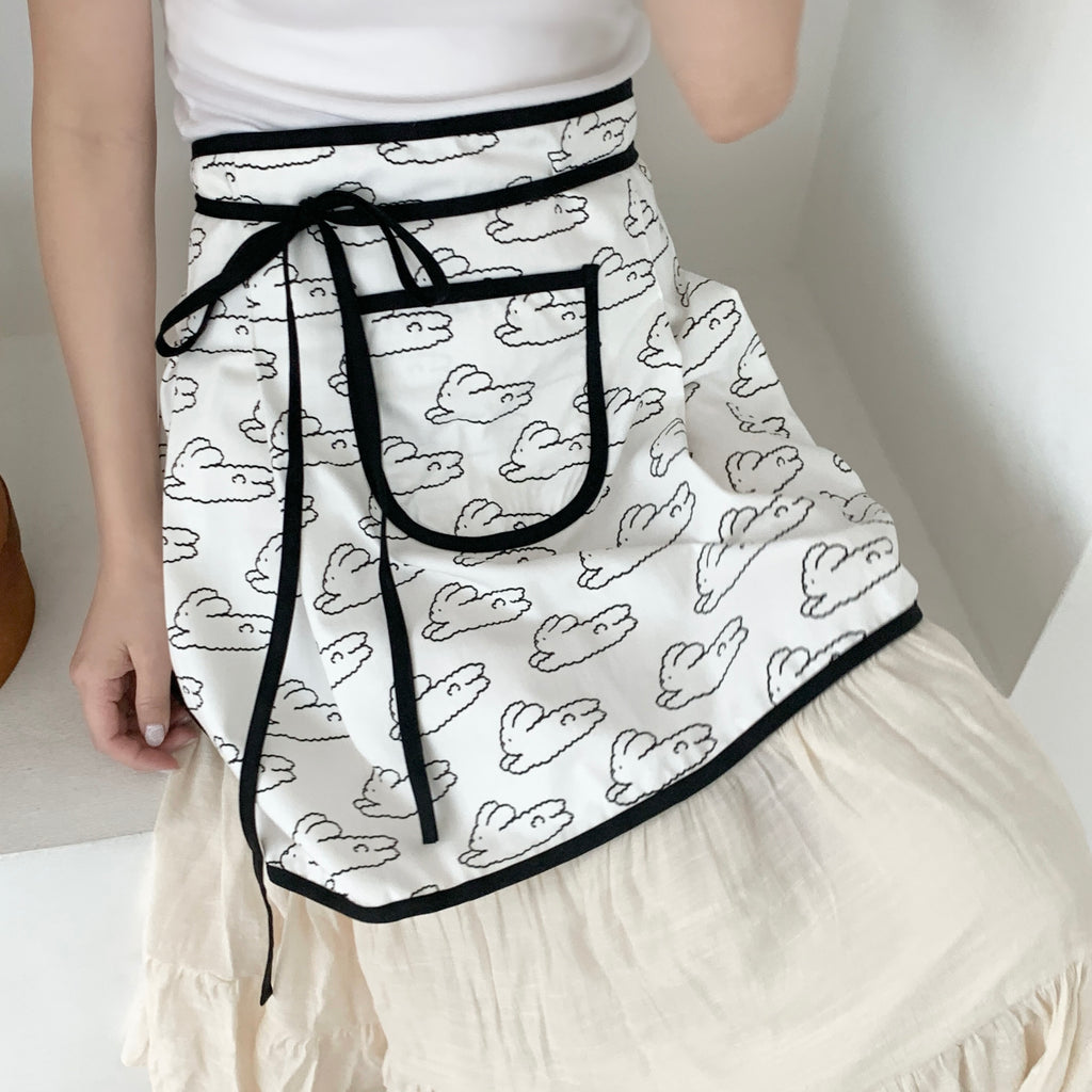 Cloud Bunny Apron:Black