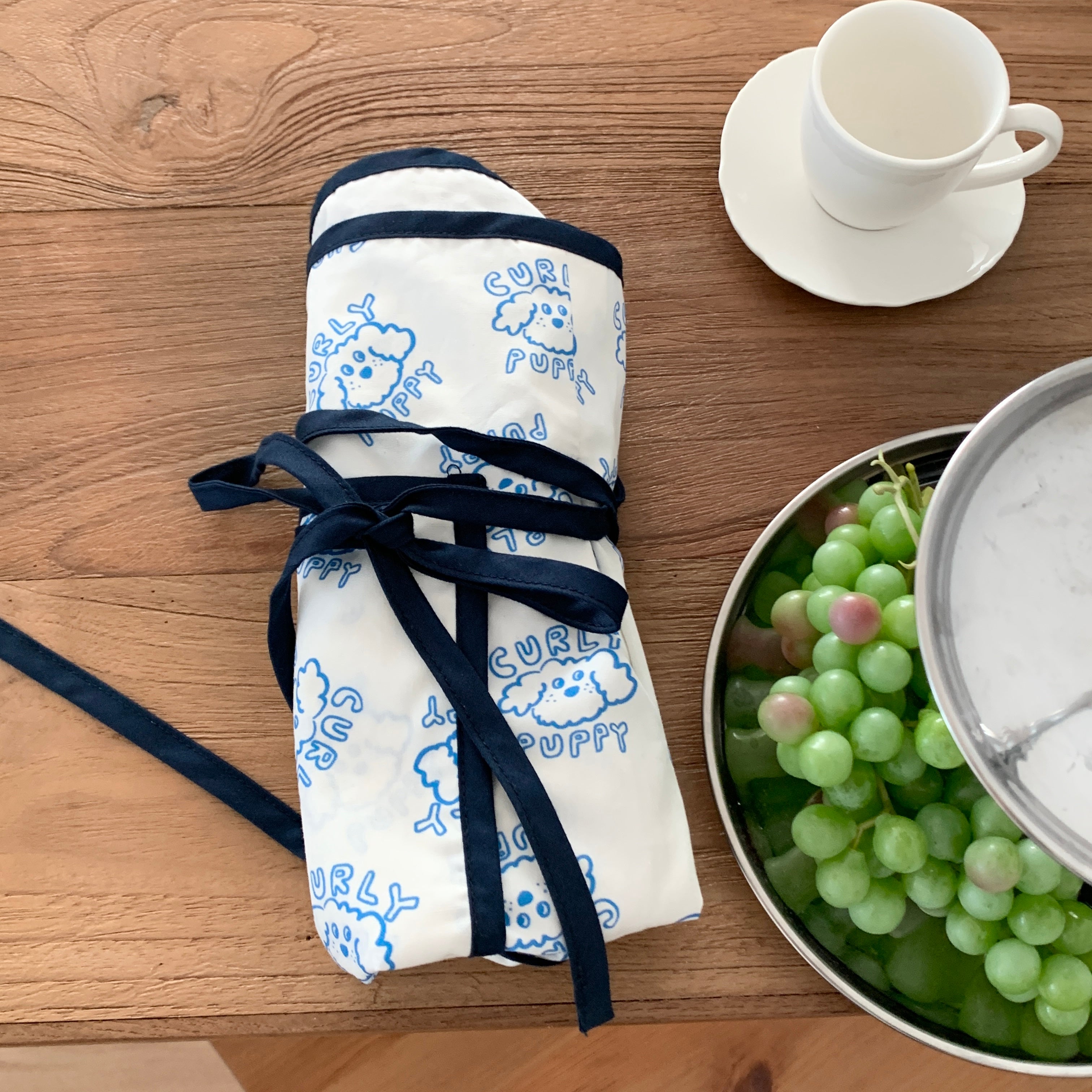 Curly Puppy Apron