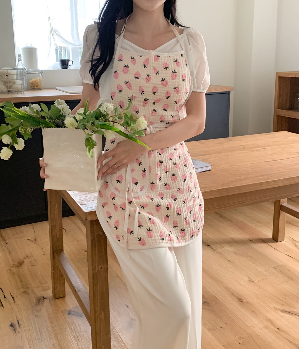 Little Strawberry Bib Apron:Pink