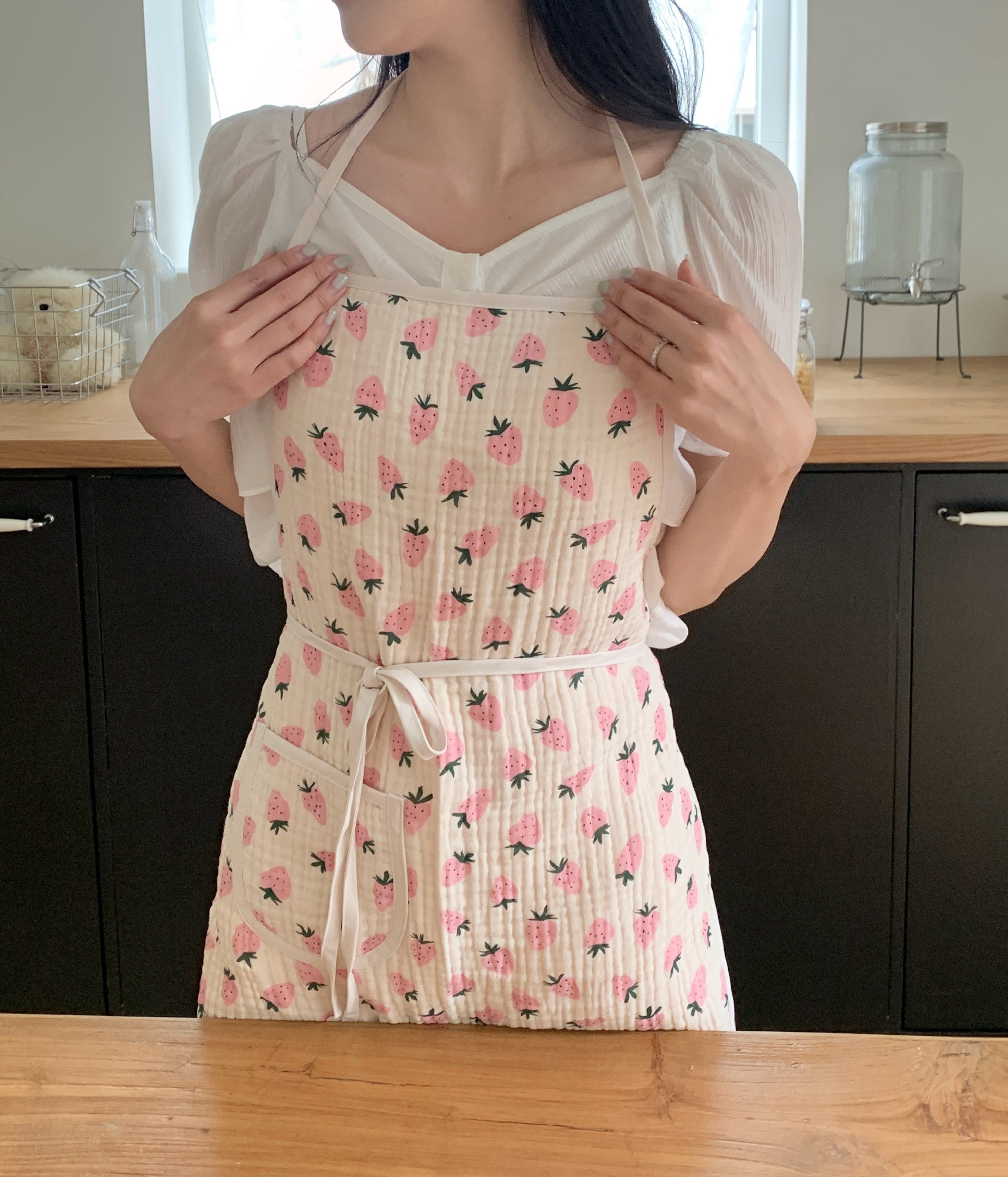 Little Strawberry Bib Apron:Pink
