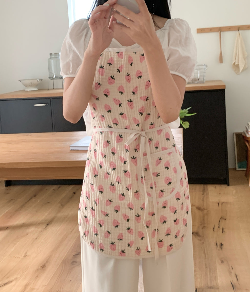 Little Strawberry Bib Apron:Pink