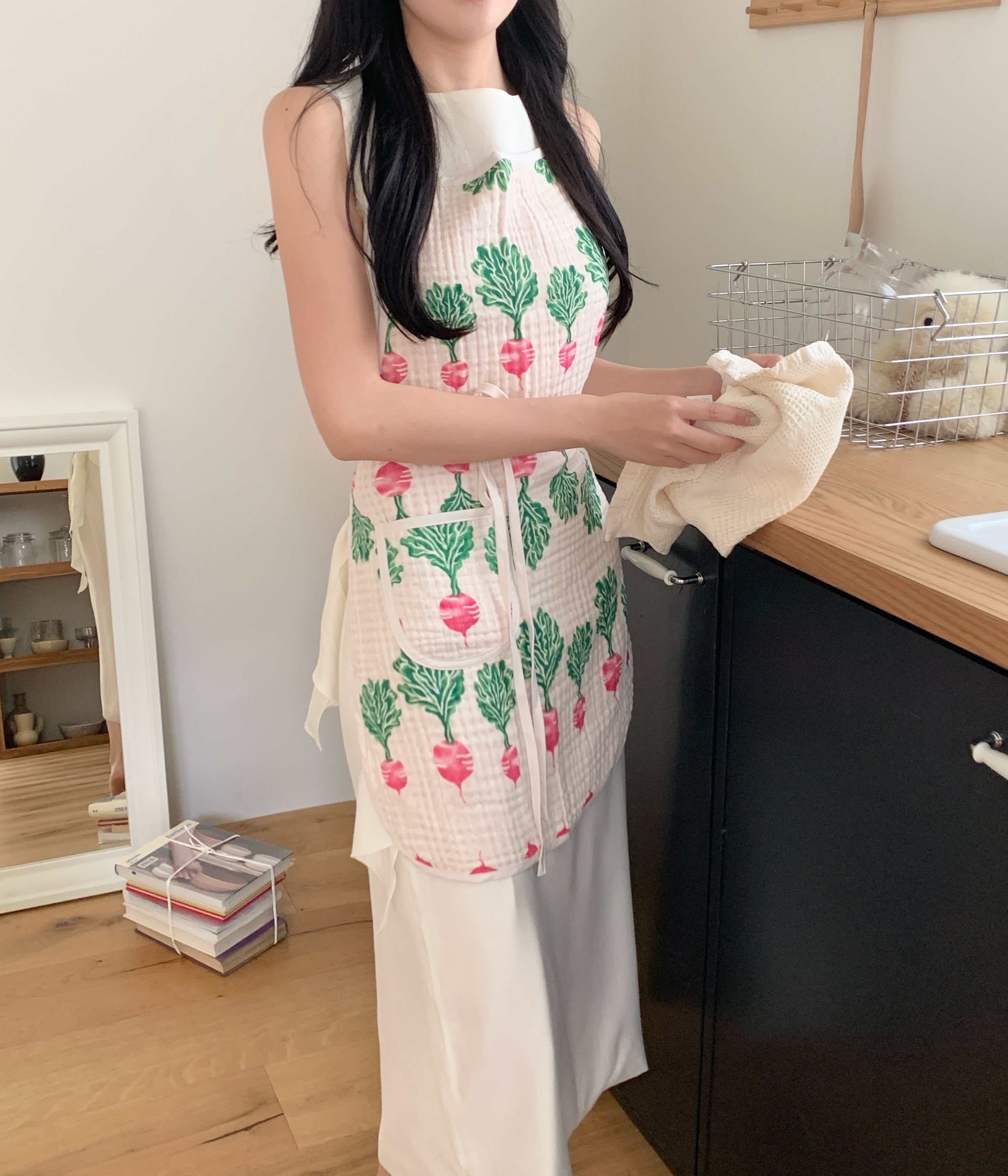 Garden Radish Bib Apron